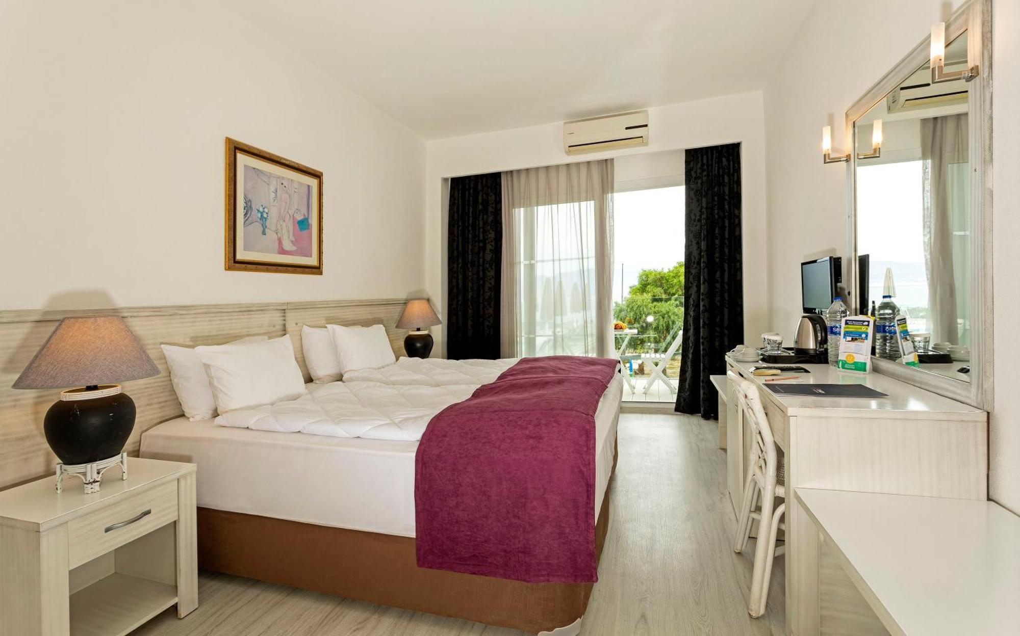 Charm Beach Hotel Akyarlar Exterior photo